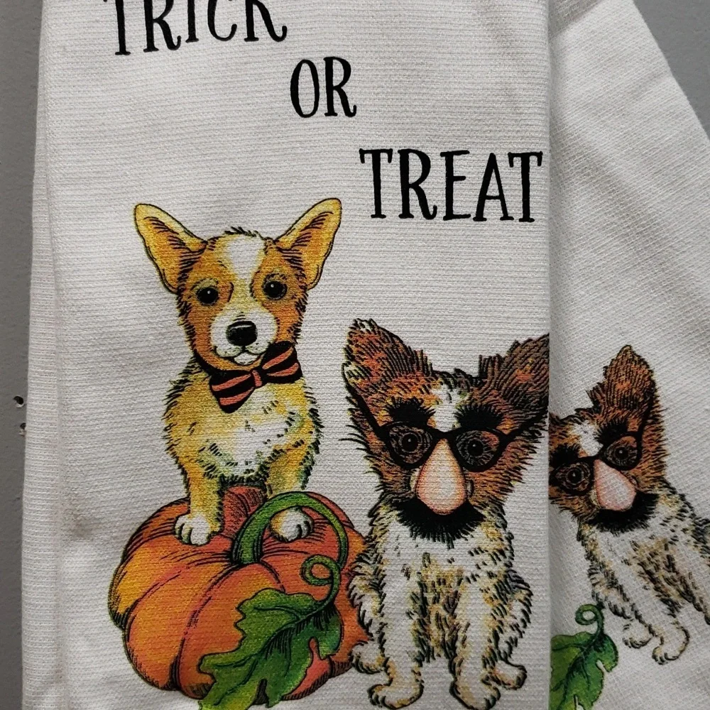 Kay Dee NWT 100% Cotton Kitchen Towels Cute Dogs in Costumes